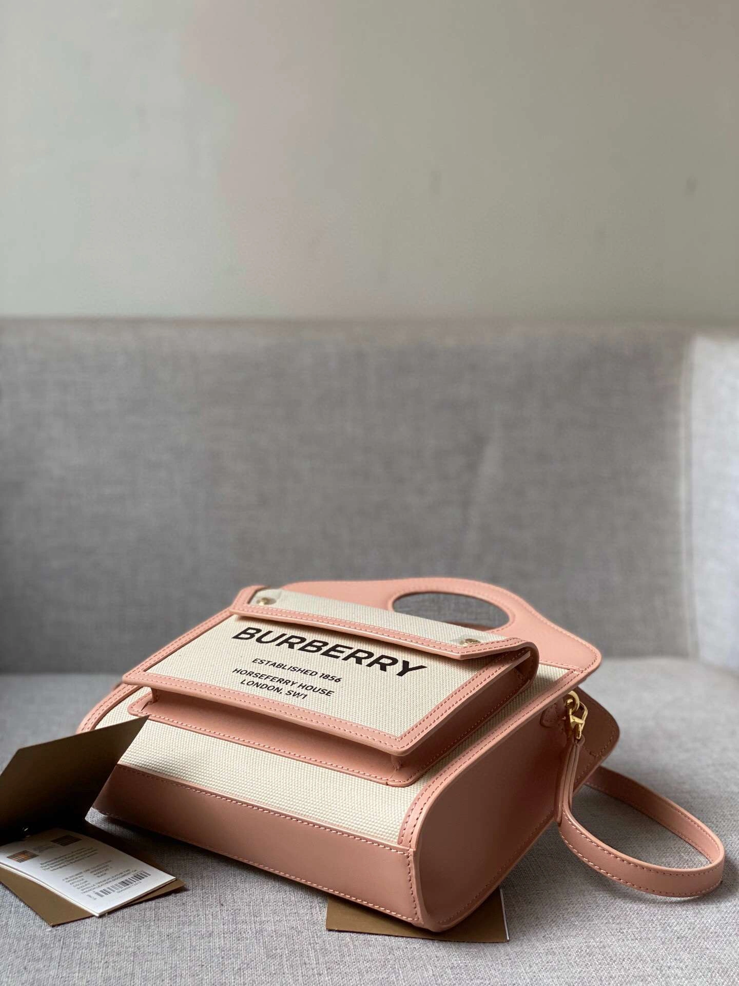 MOMO----Cowhide item : 278X51A2717-3