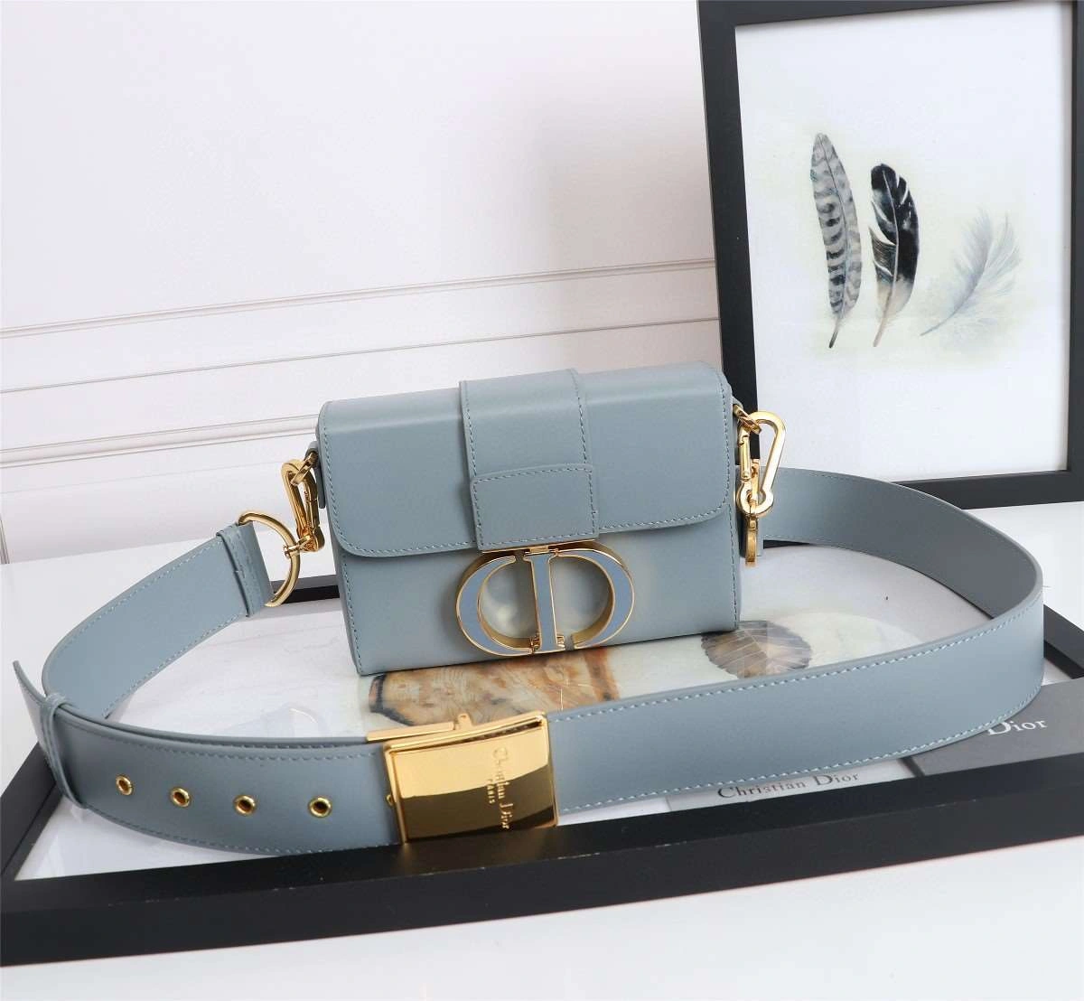 *MOMO--- D6713-1 cowhide item : A-B00H0607L