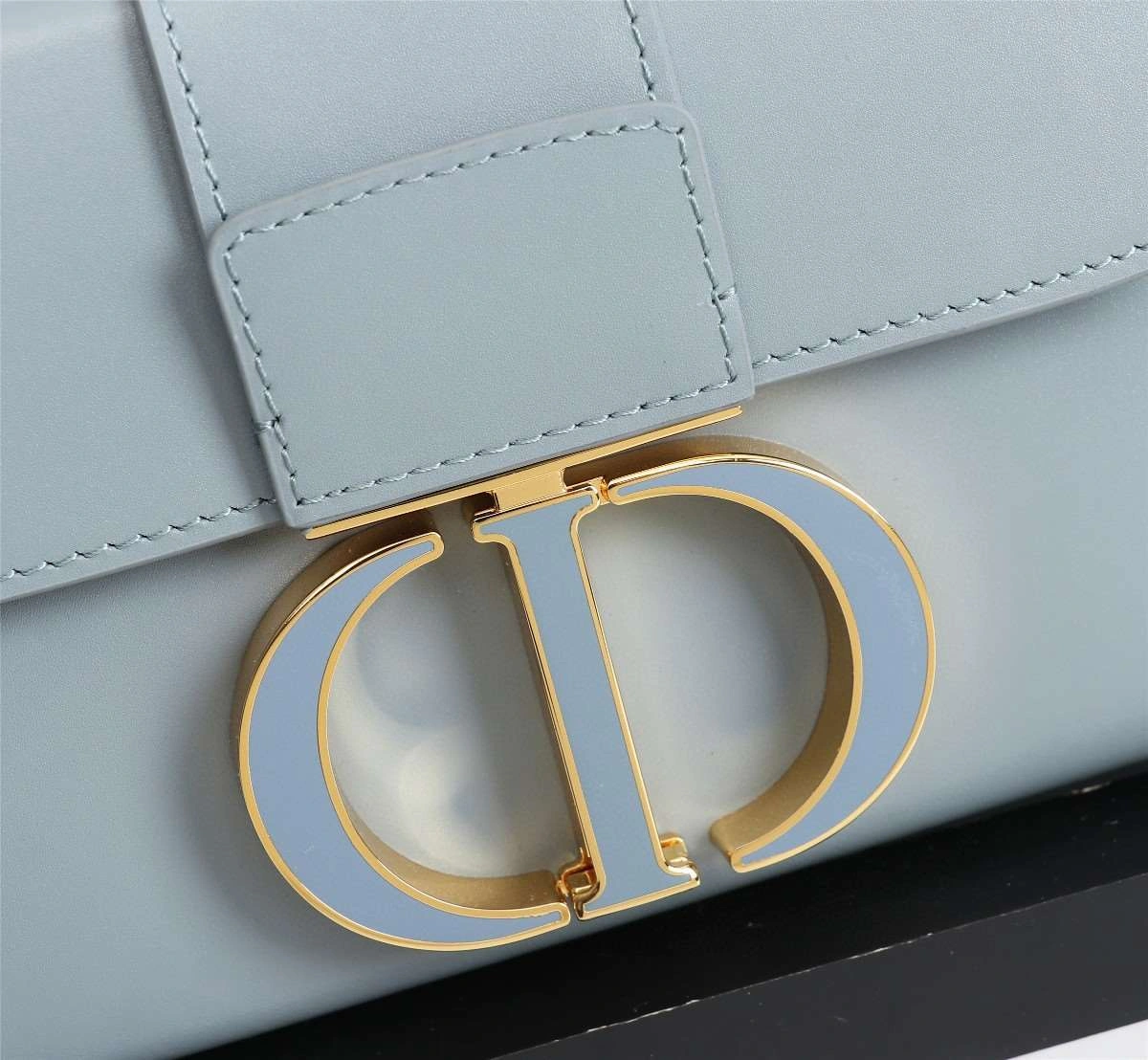 *MOMO--- D6713-1 cowhide item : A-B00H0607L