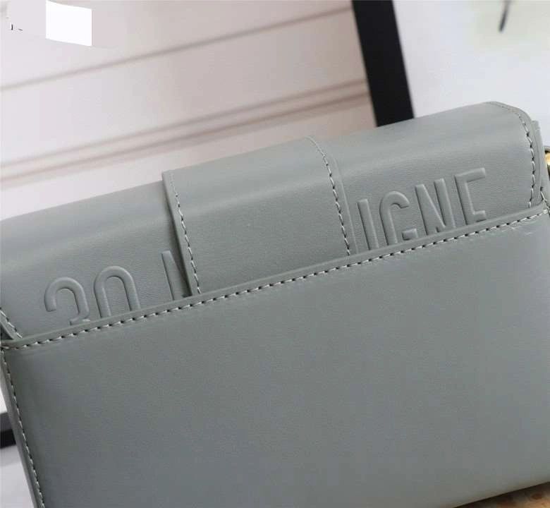 *MOMO--- D6713-1 cowhide item : A-B118H0626L