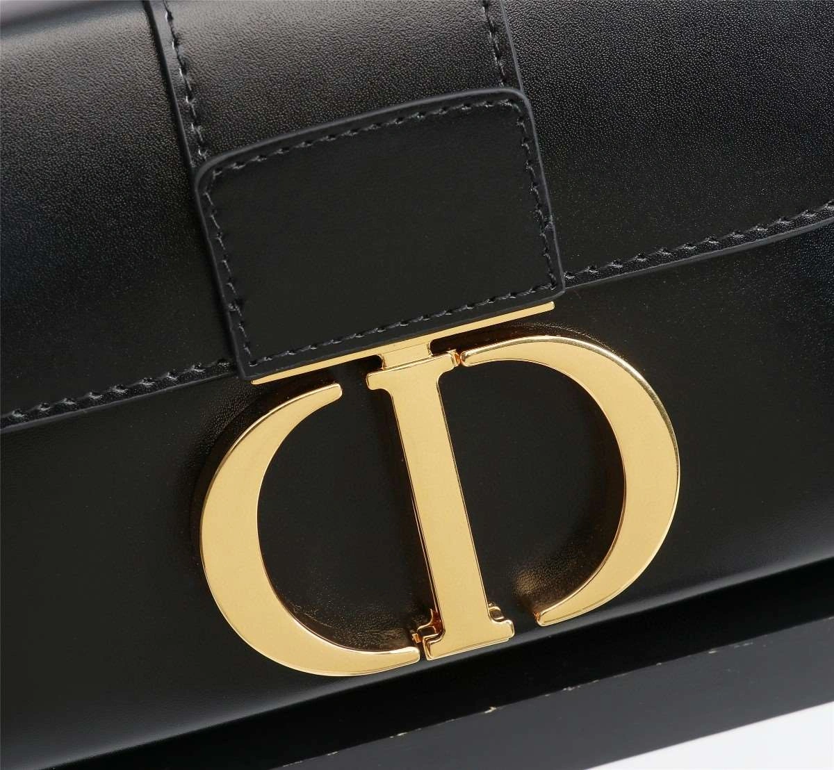 *MOMO--- D6713-1 cowhide item : A-B350H0437