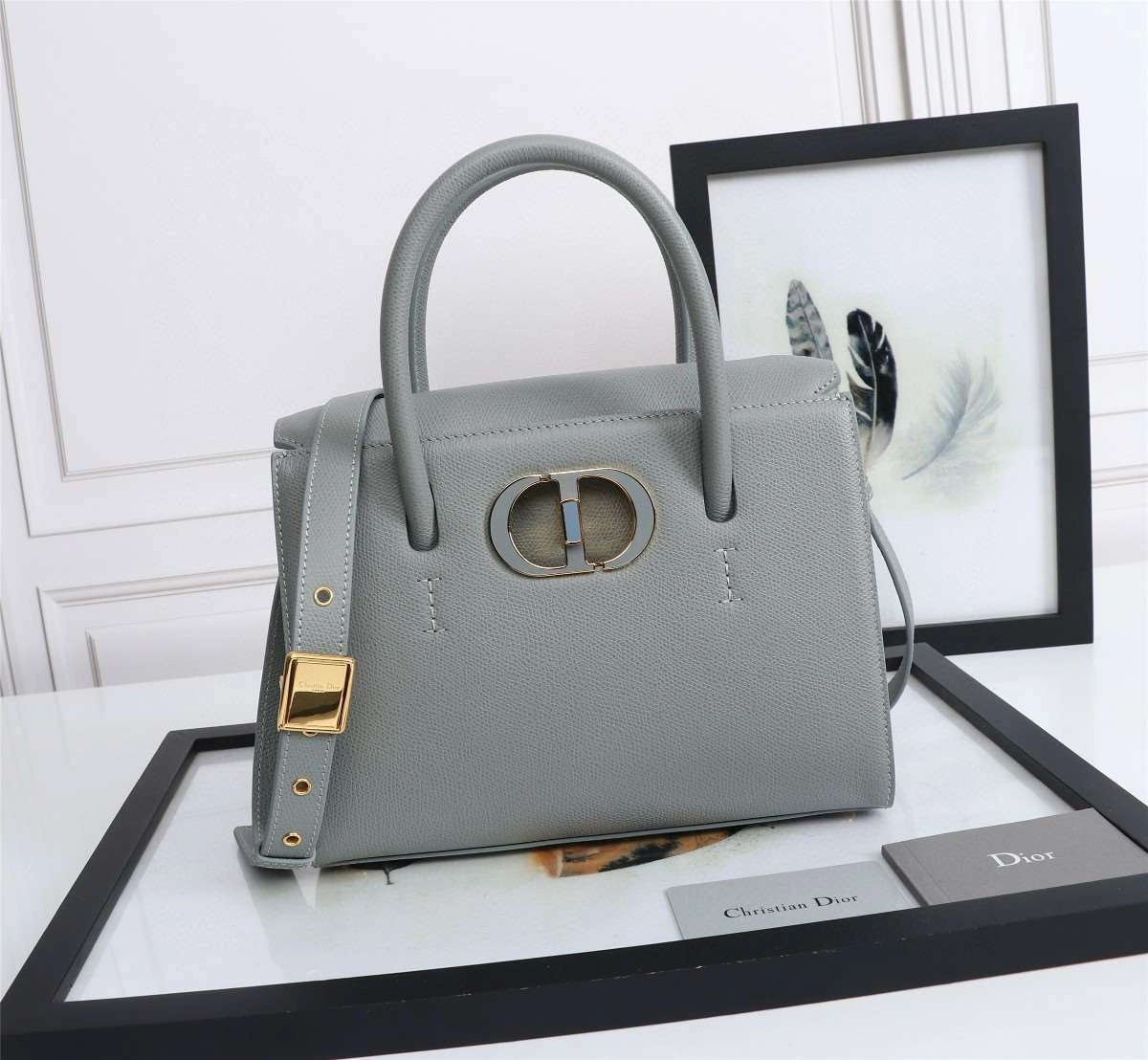 *MOMO--- D6718 cowhide item : A-B00H0631L