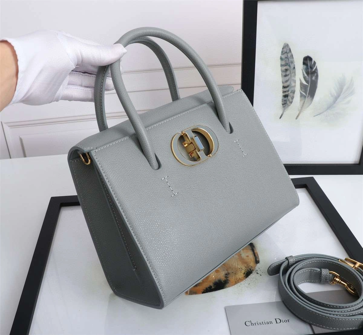 *MOMO--- D6718 cowhide item : A-B00H0631L