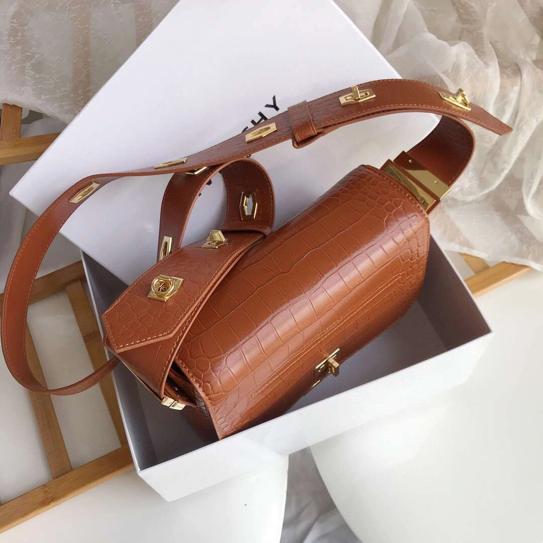 *MOMO----EDEN BAG midium Multiple colors Cowhide item : M063B50A2309-3