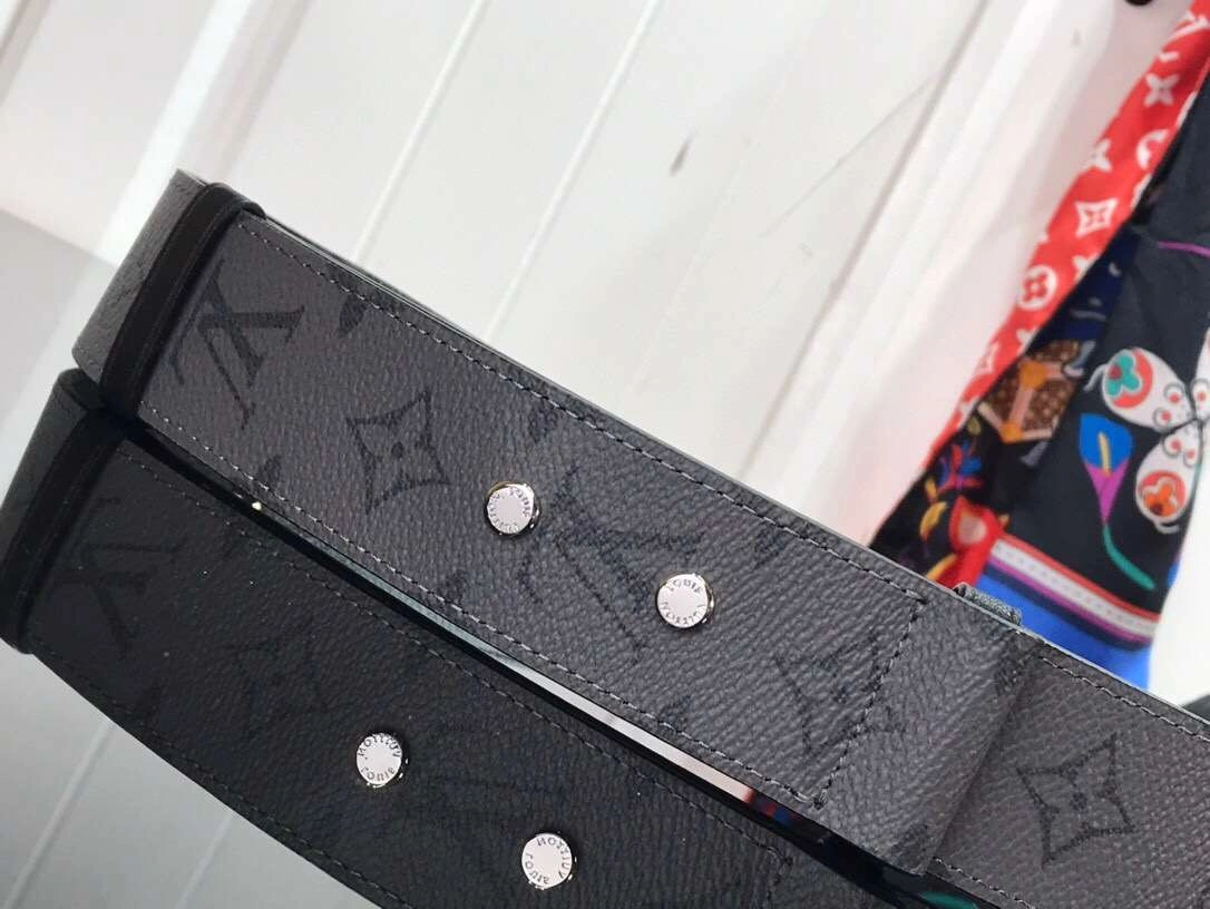 *MOMO--- J02498 reversible item :174B23E1923