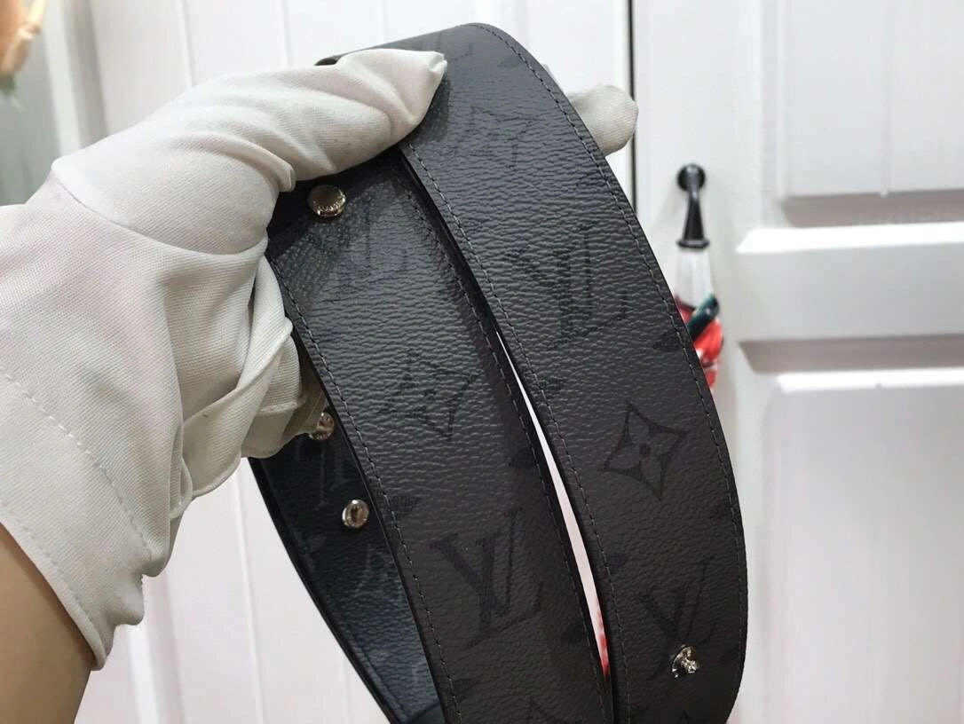 *MOMO--- J02498 reversible item :174B23E1923