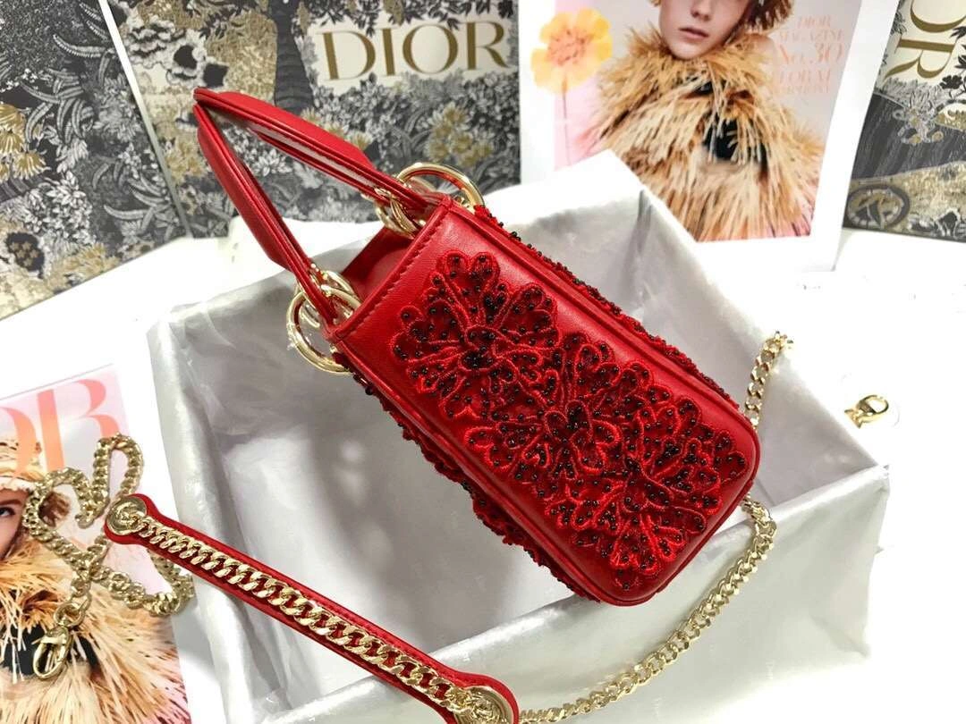 MOMO--- Lady embroidery M0505 item :063B00E2108