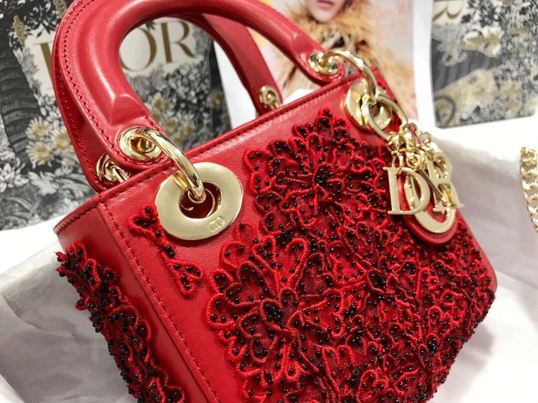 MOMO--- Lady embroidery M0505 item :063B00E2108