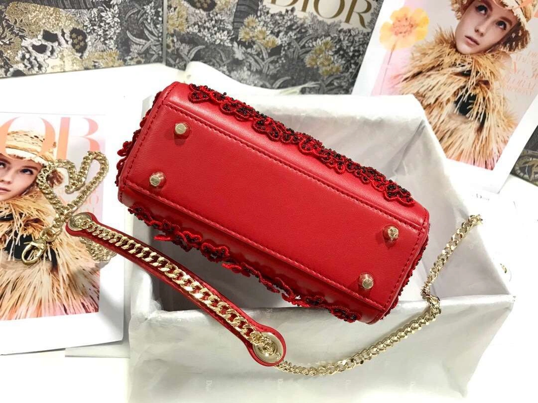 MOMO--- Lady embroidery M0505 item :063B00E2108
