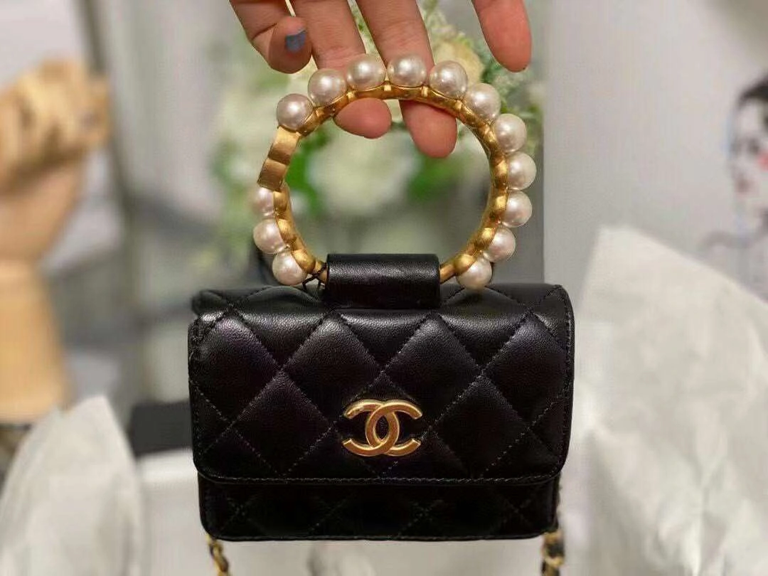*MOMO--- Lambskin item : 00B58G2303