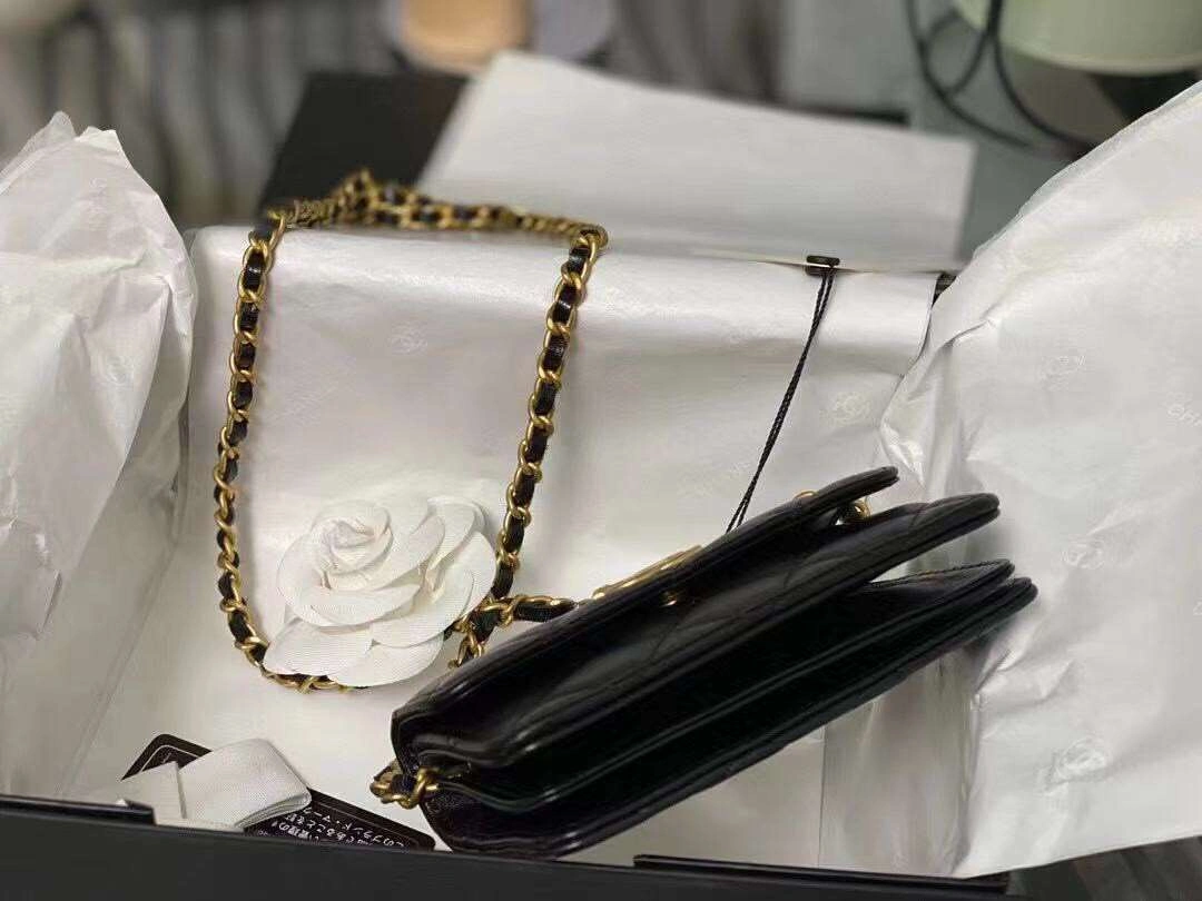 *MOMO--- Lambskin item : 00B58G2303