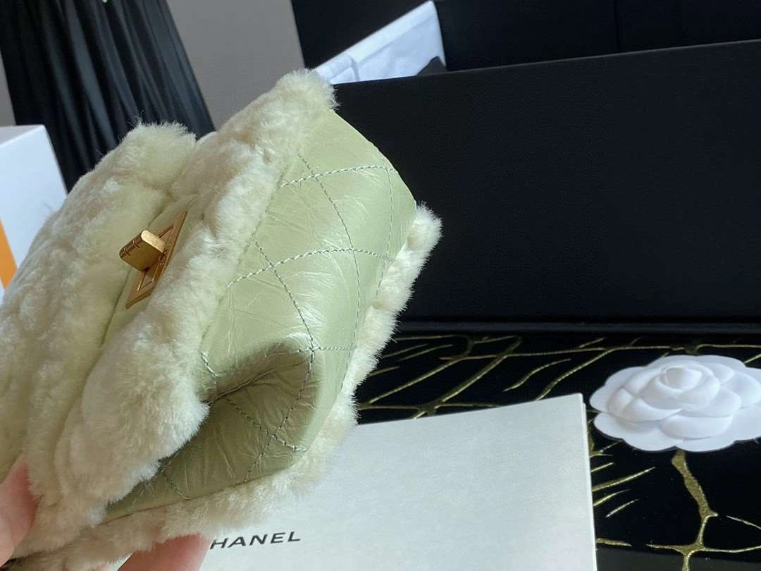 *MOMO--- Lambskin item : 171B00G2434