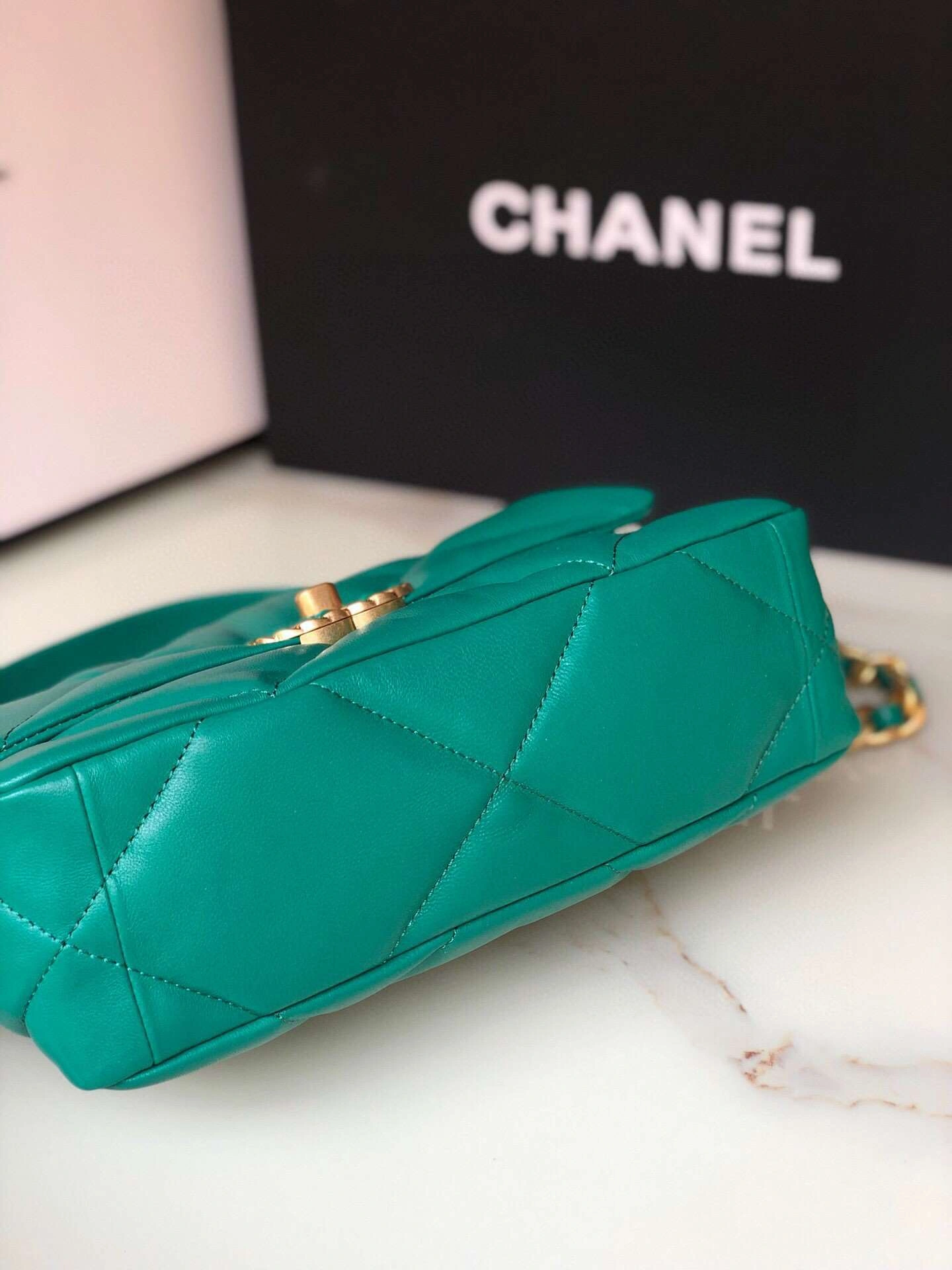 *MOMO--- Lambskin item : A-B307G2839