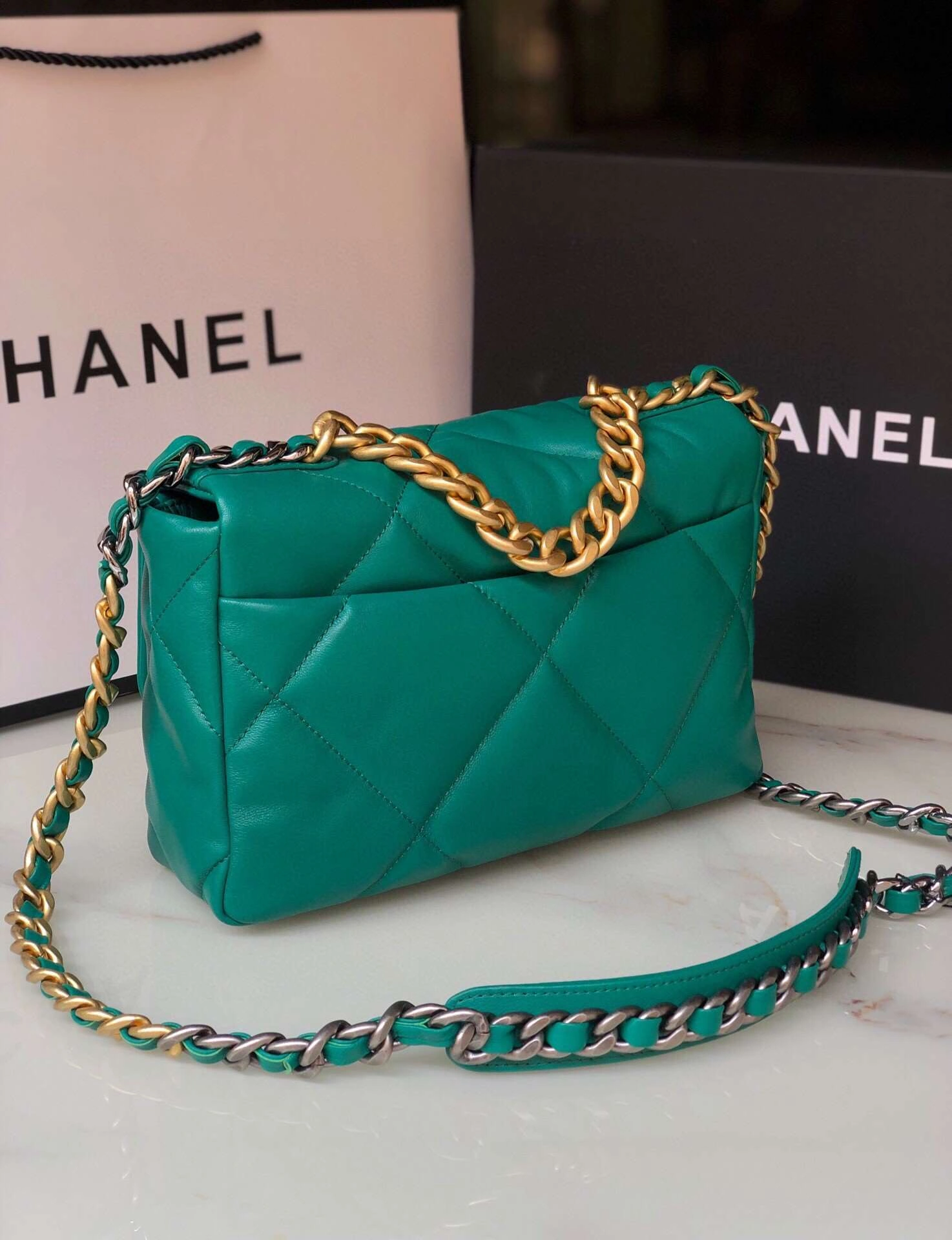 *MOMO--- Lambskin item : A-B307G2839