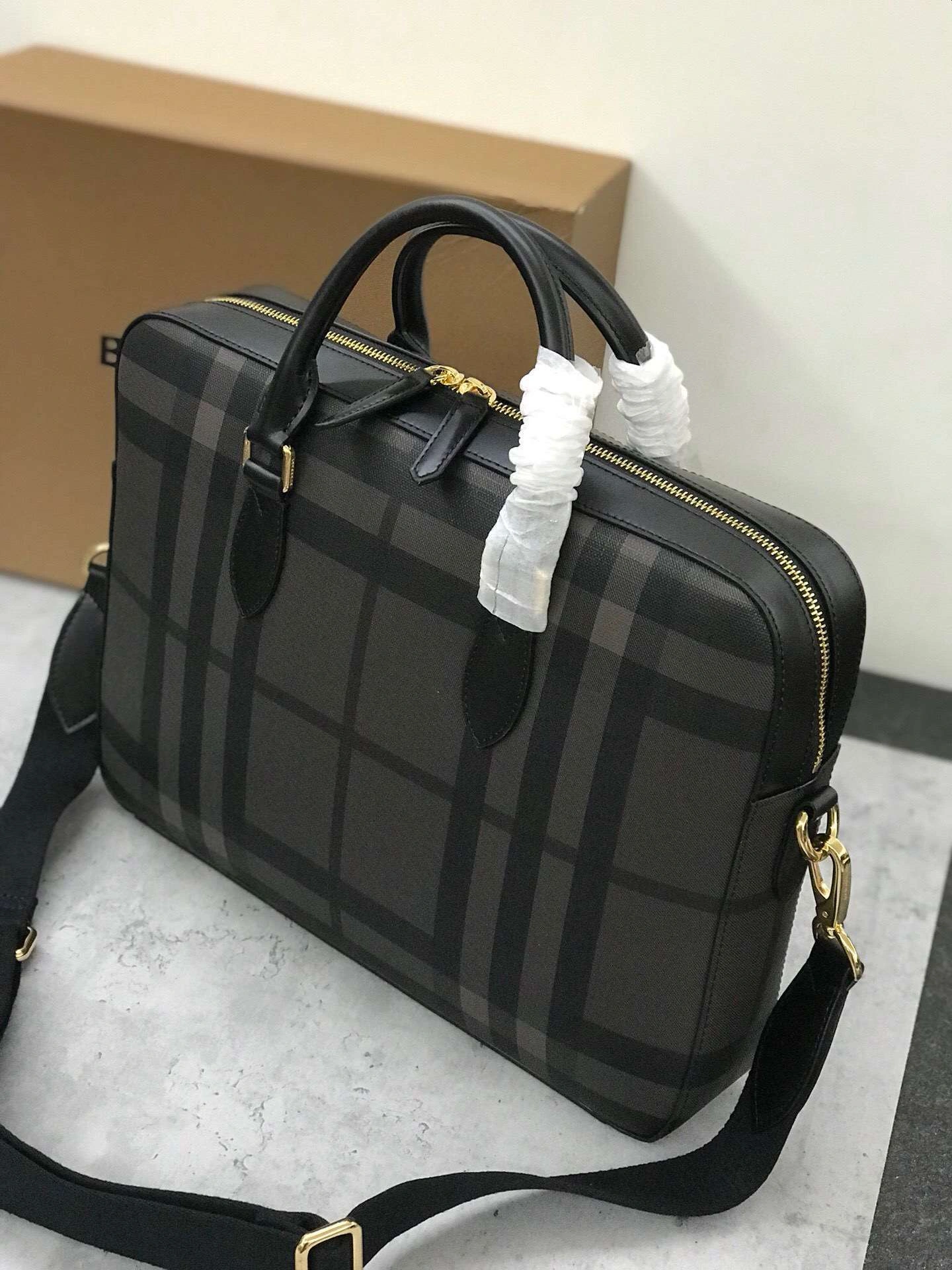 MOMO----London Multiple colors ， Cowhide item : 278X50A2709-2