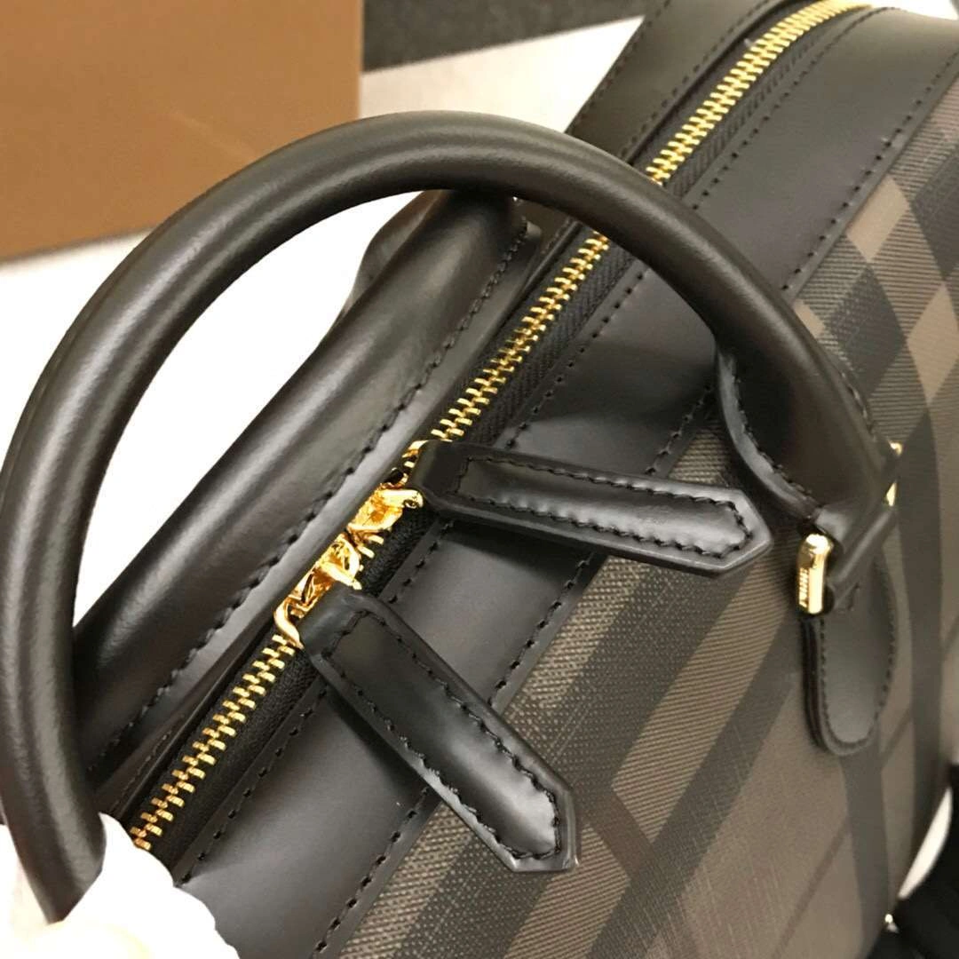 MOMO----London Multiple colors ， Cowhide item : 278X50A2709-2