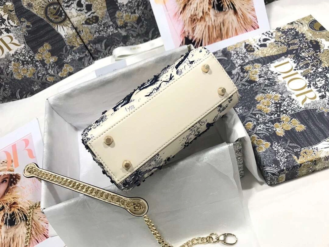 MOMO--- M0505 embroidery Calfskin 2 colour item :063B00E2048-2