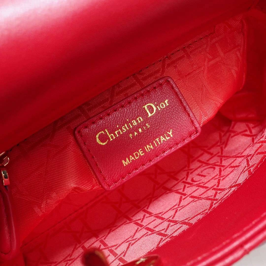 *MOMO--- M0505OCAL-M52R sheephide item : A-B00H0505L