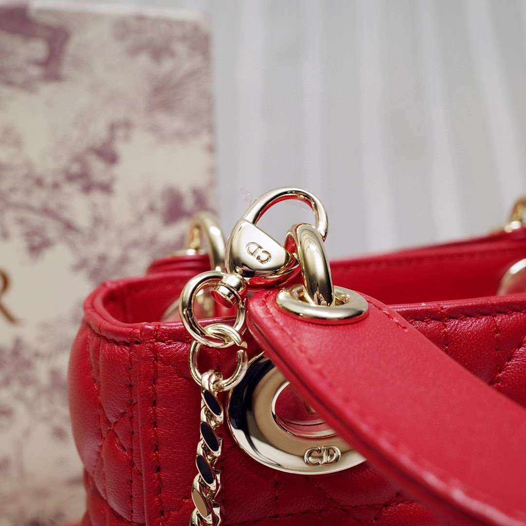 *MOMO--- M0505OCAL-M52R sheephide item : A-B00H0505L