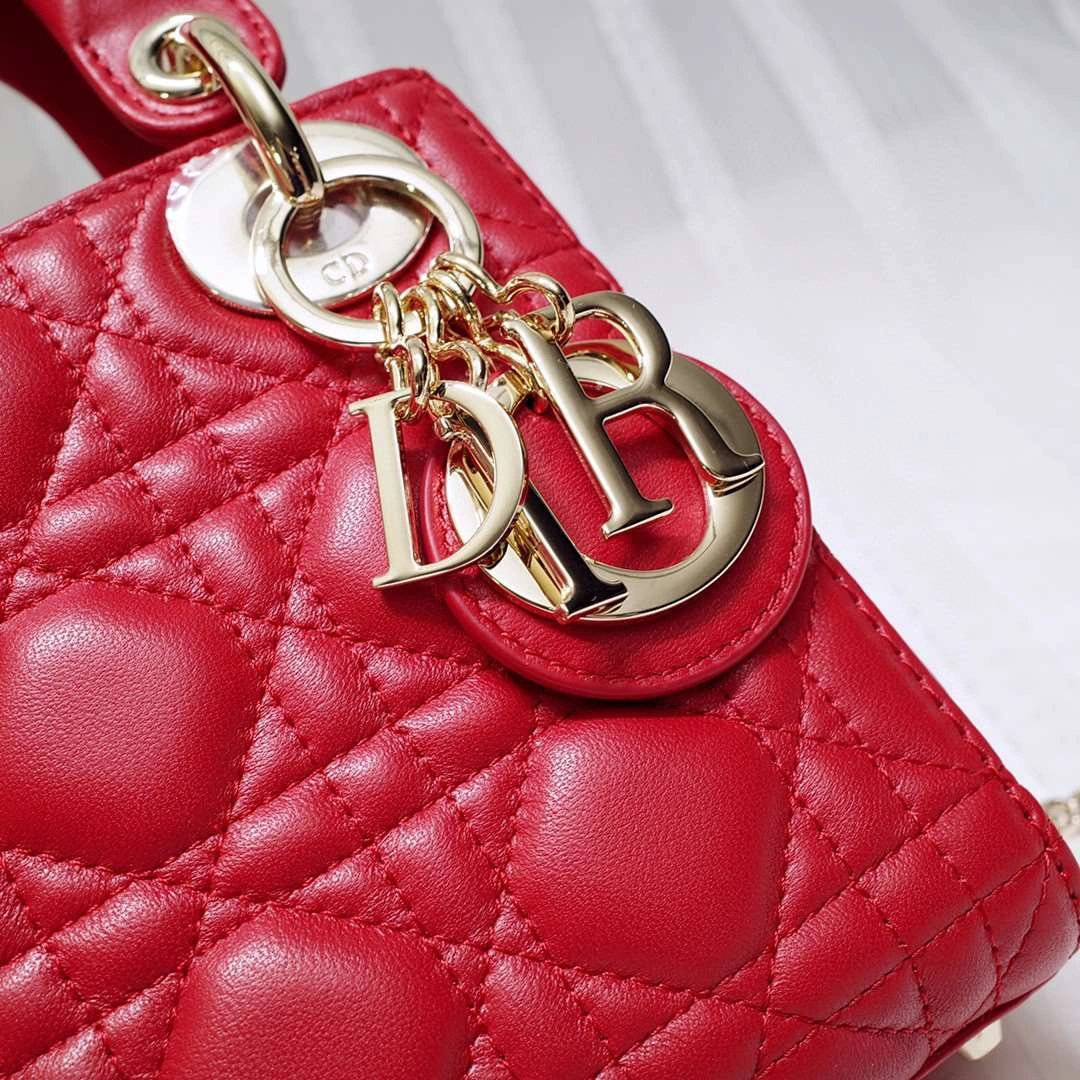 *MOMO--- M0505OCAL-M52R sheephide item : A-B00H0505L