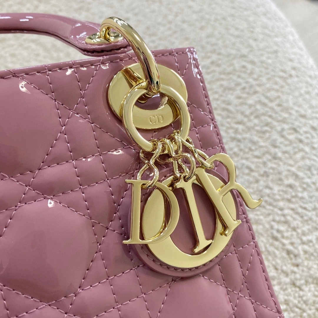 *MOMO--- M0505OWCB-M64P item : A-B00H2353A