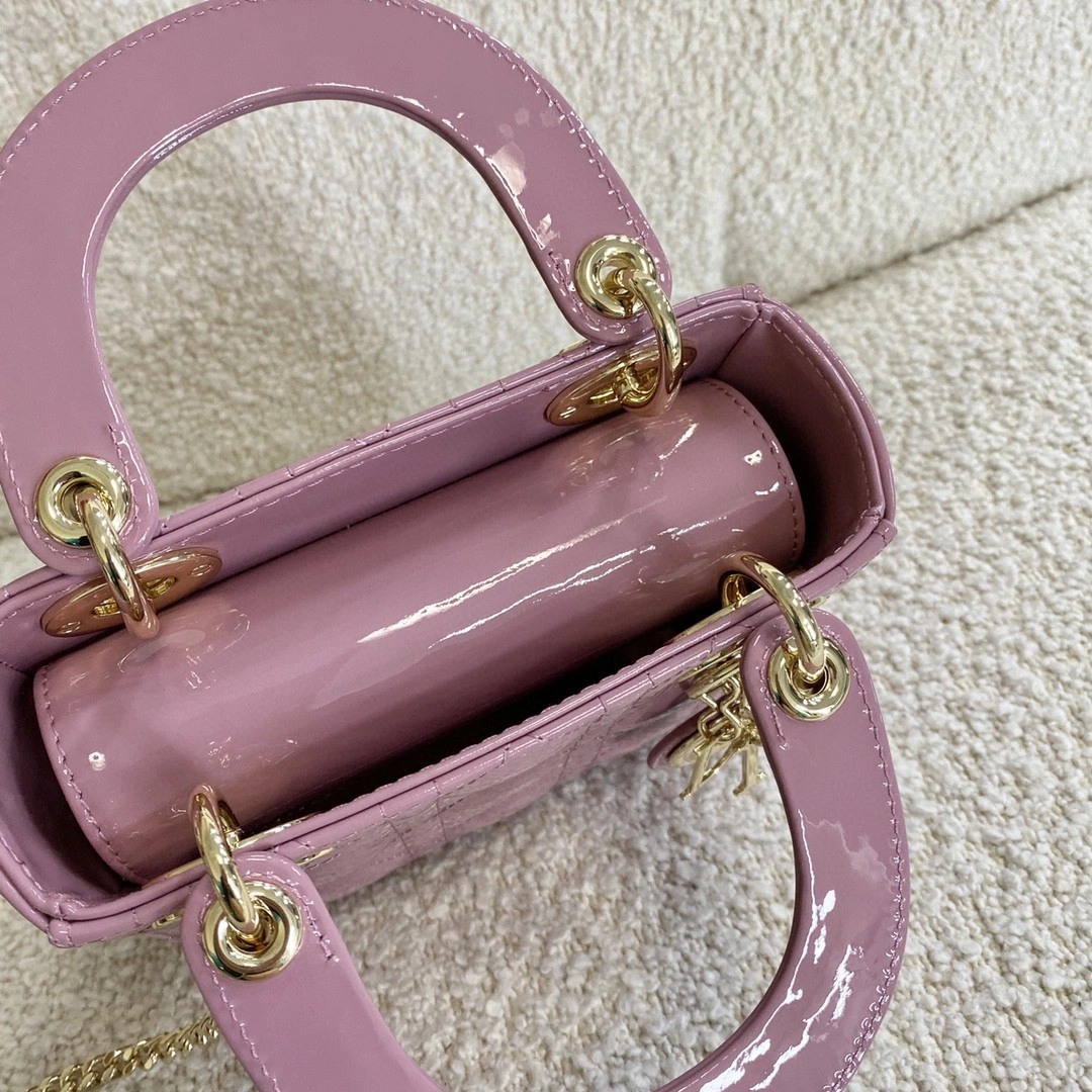 *MOMO--- M0505OWCB-M64P item : A-B00H2353A