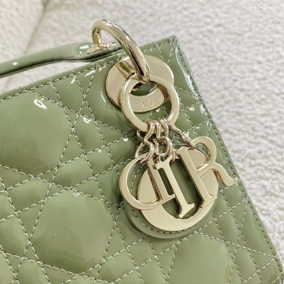 *MOMO--- M0505OWCB-M68P cowhide item : A-B177H0502L