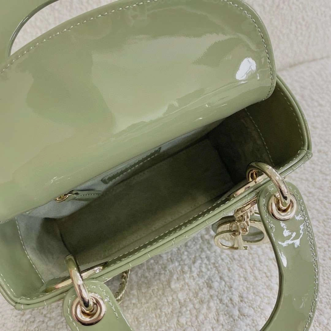 *MOMO--- M0505OWCB-M68P cowhide item : A-B177H0502L