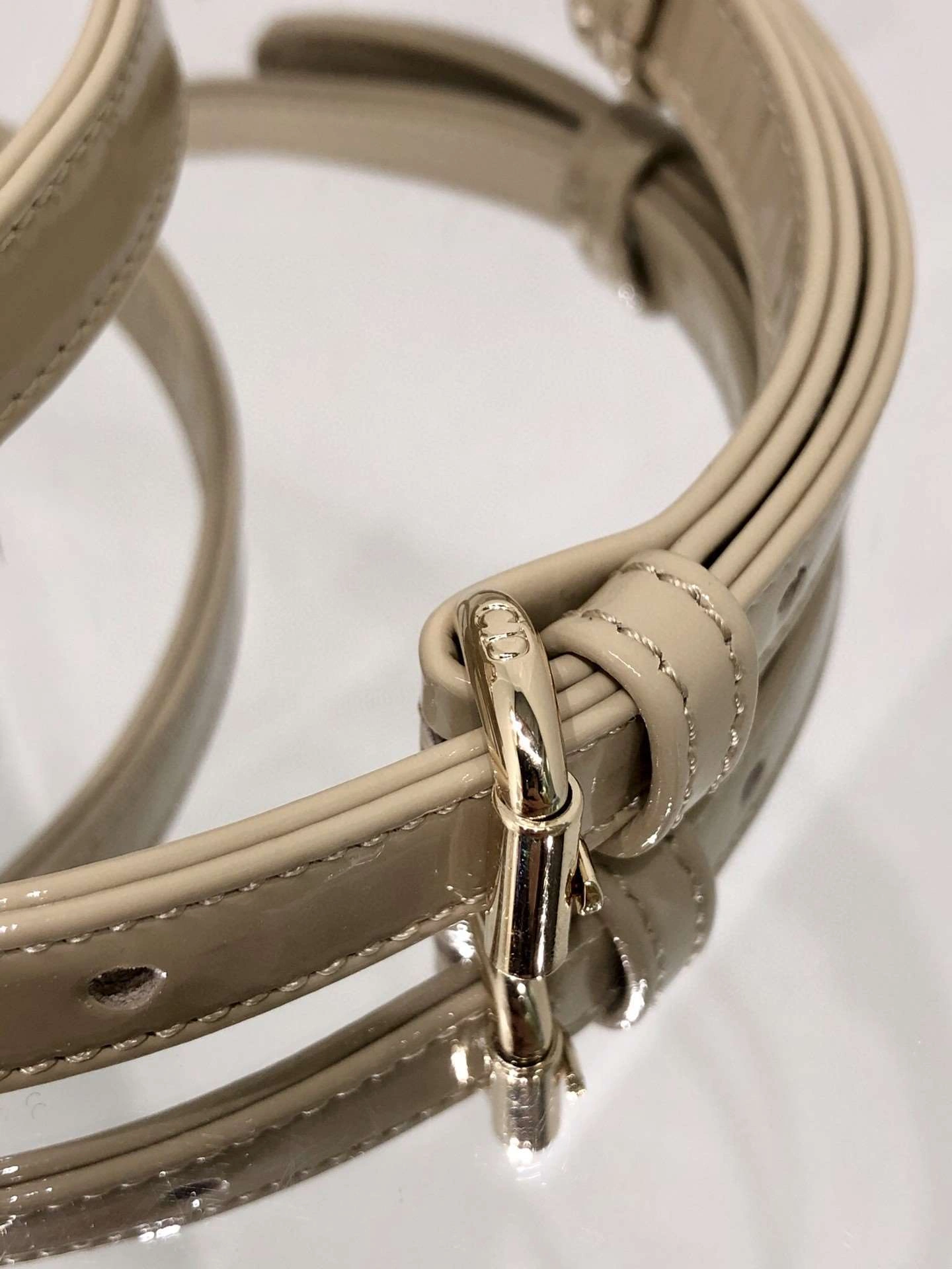 *MOMO--- M0531OWCB-M39U item : A-B00H0625L