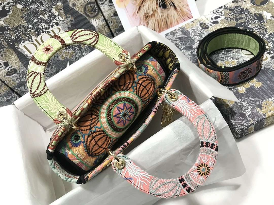 *MOMO--- M0565 D-Lite item : A-B271H0521L