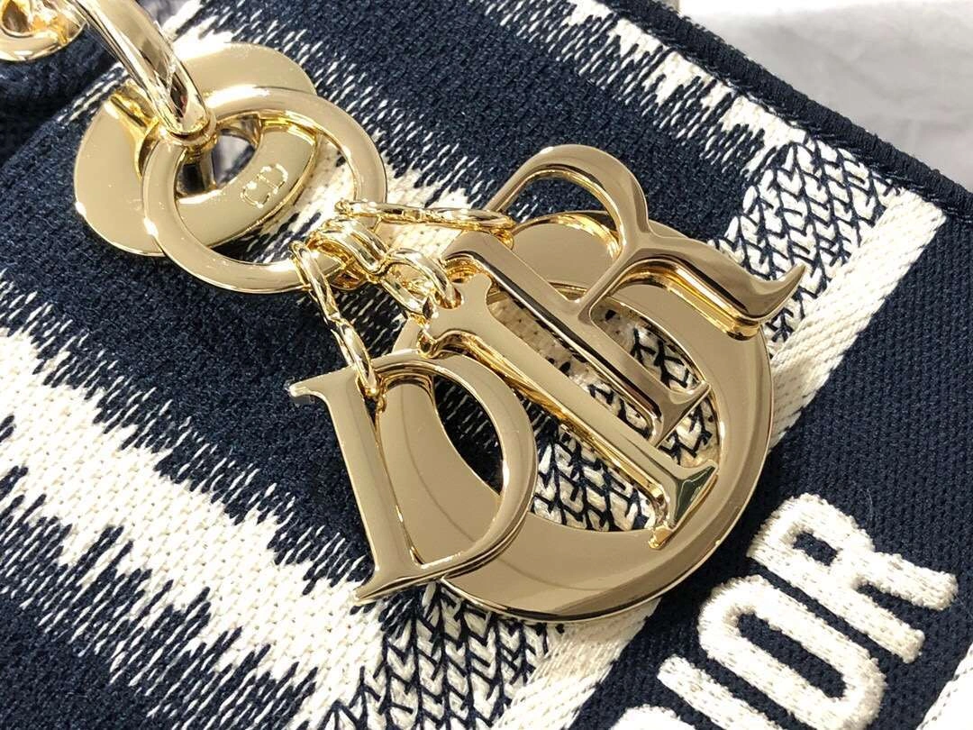 *MOMO--- M0565、2 colour item :063B00E1940-2