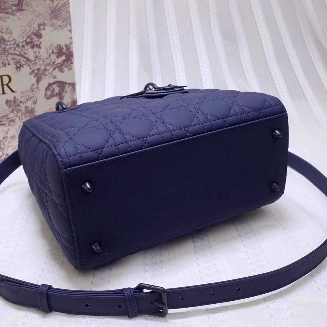 *MOMO--- M0565ILOI-M85B cowhide item : A-B00H0621L