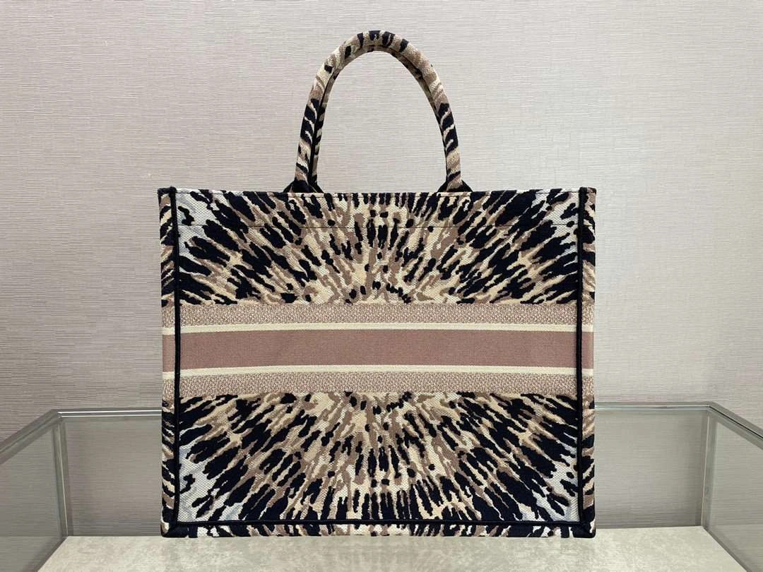 *MOMO--- M1286 TOTE item : A-B00H0515L