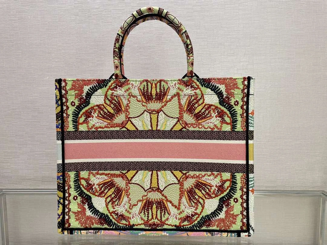 *MOMO--- M1286 Tote item : A-B00H0514L