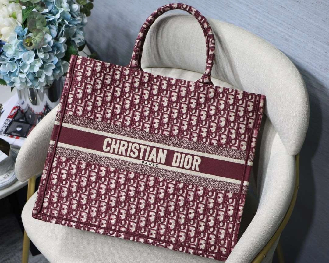 *MOMO--- M1286 Tote item : A-B00H0518L
