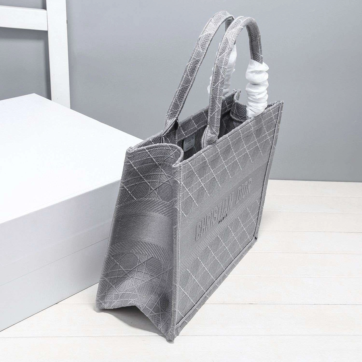 *MOMO--- M1296ZREY-M950 item : A-B00H0540L