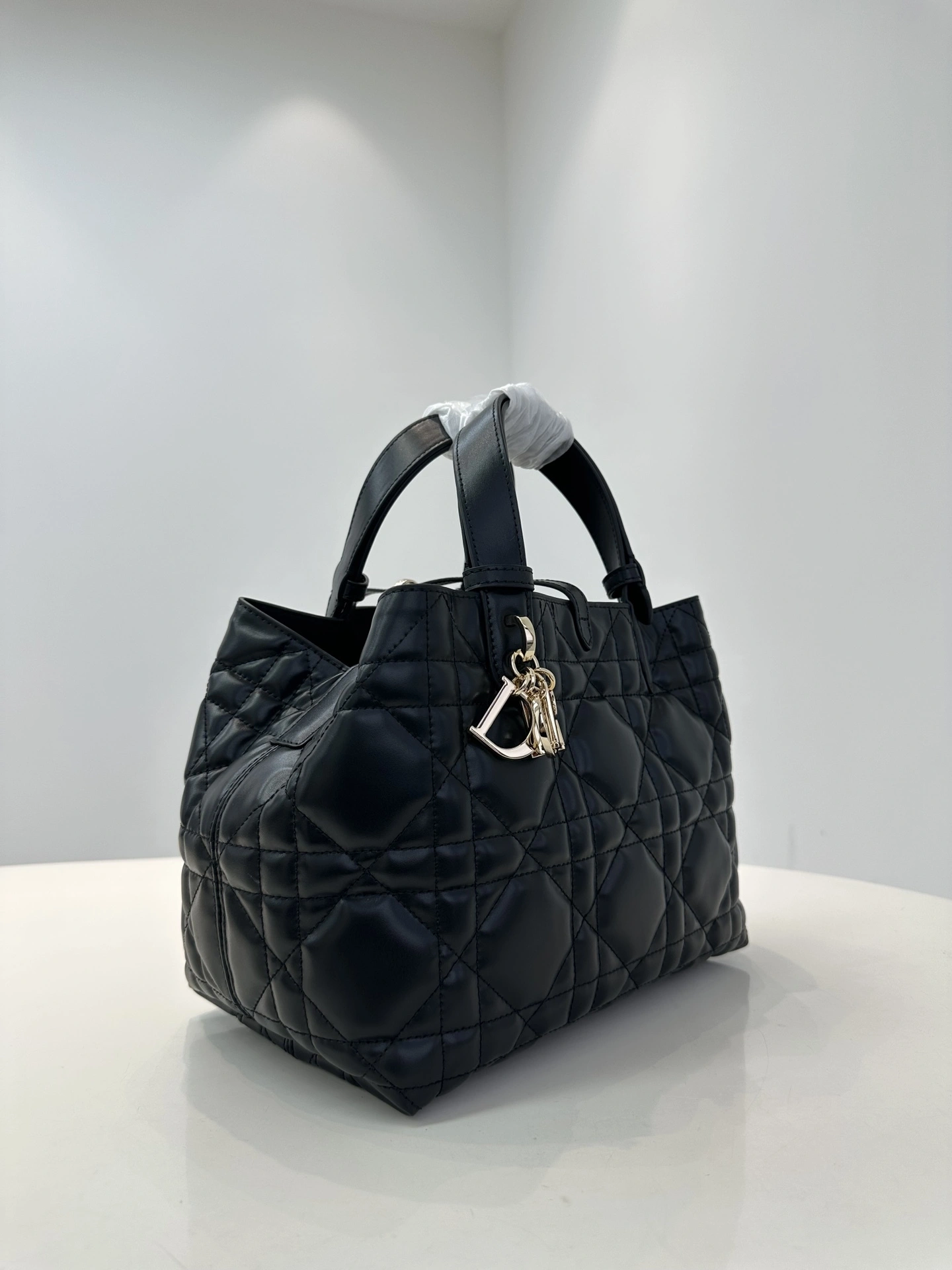 MOMO--- M2821OSHJ-M900 M2821OSHJ_M900 cowhide item:D-B432D0612