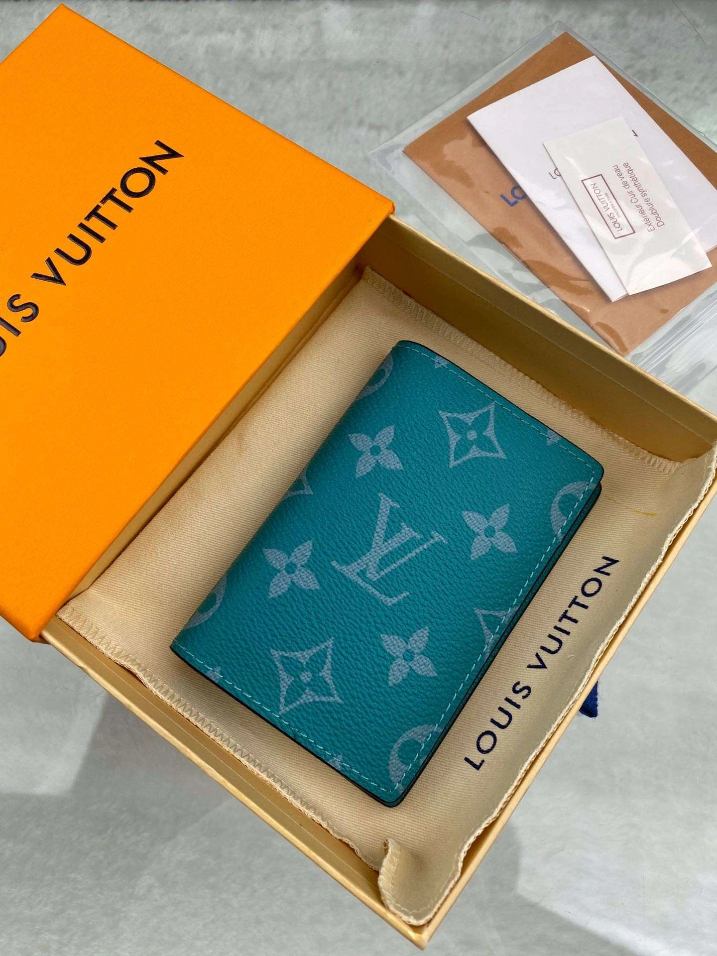 *MOMO--- M30319 item : A-B040H0117