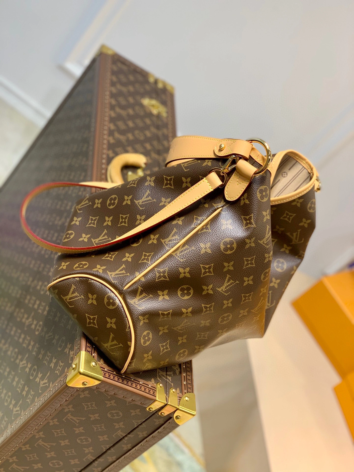 &MOMO--- M40353 cowhide item : A-B063h8361T