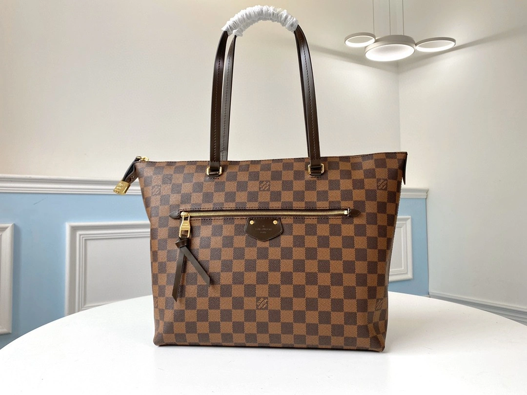 MOMO--- M41013 cowhide item : A-B00H0358