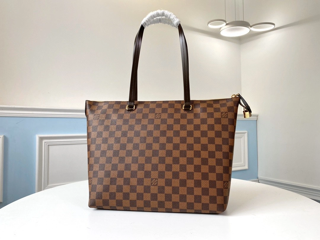MOMO--- M41013 cowhide item : A-B00H0358