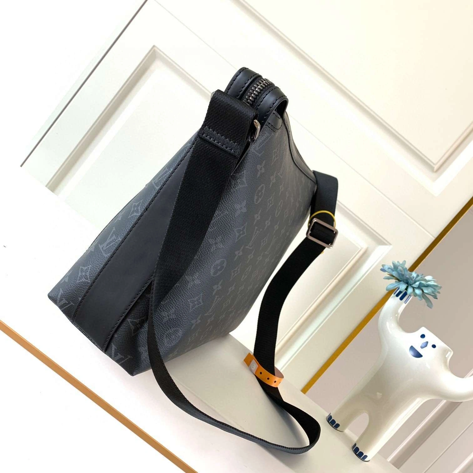 *MOMO--- M44224 item : A-B106H0147