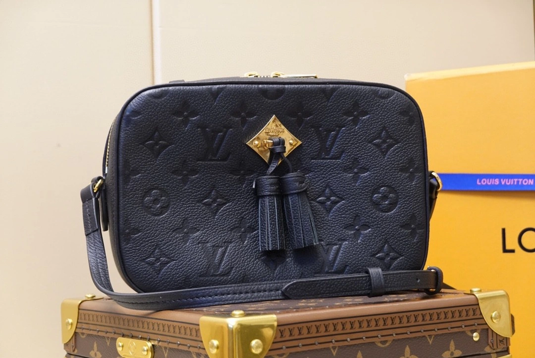 MOMO--- M44593 item : A-B00H0364