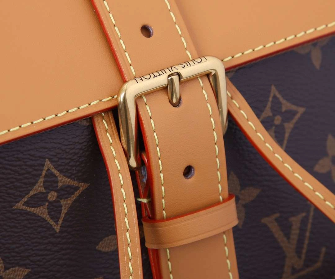 *MOMO--- M44658 cowhide item : A-B340G3005