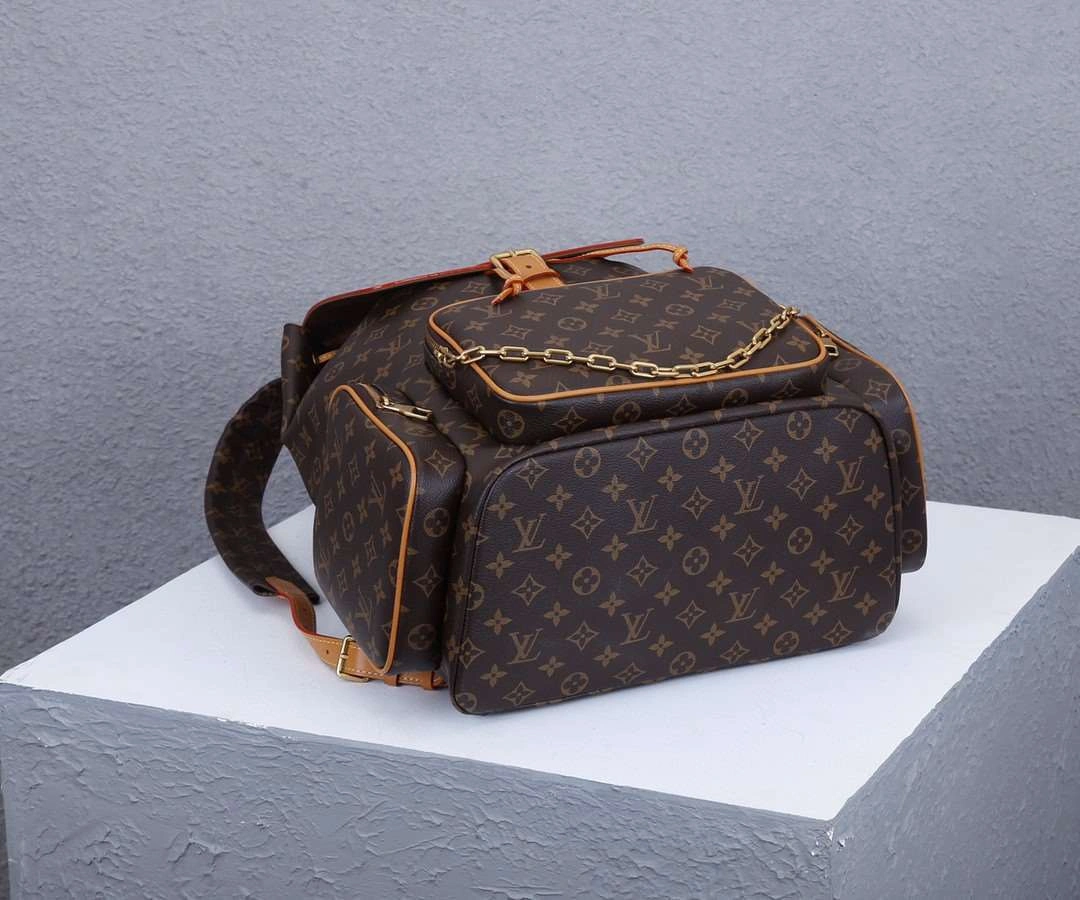 *MOMO--- M44658 cowhide item : A-B340G3005