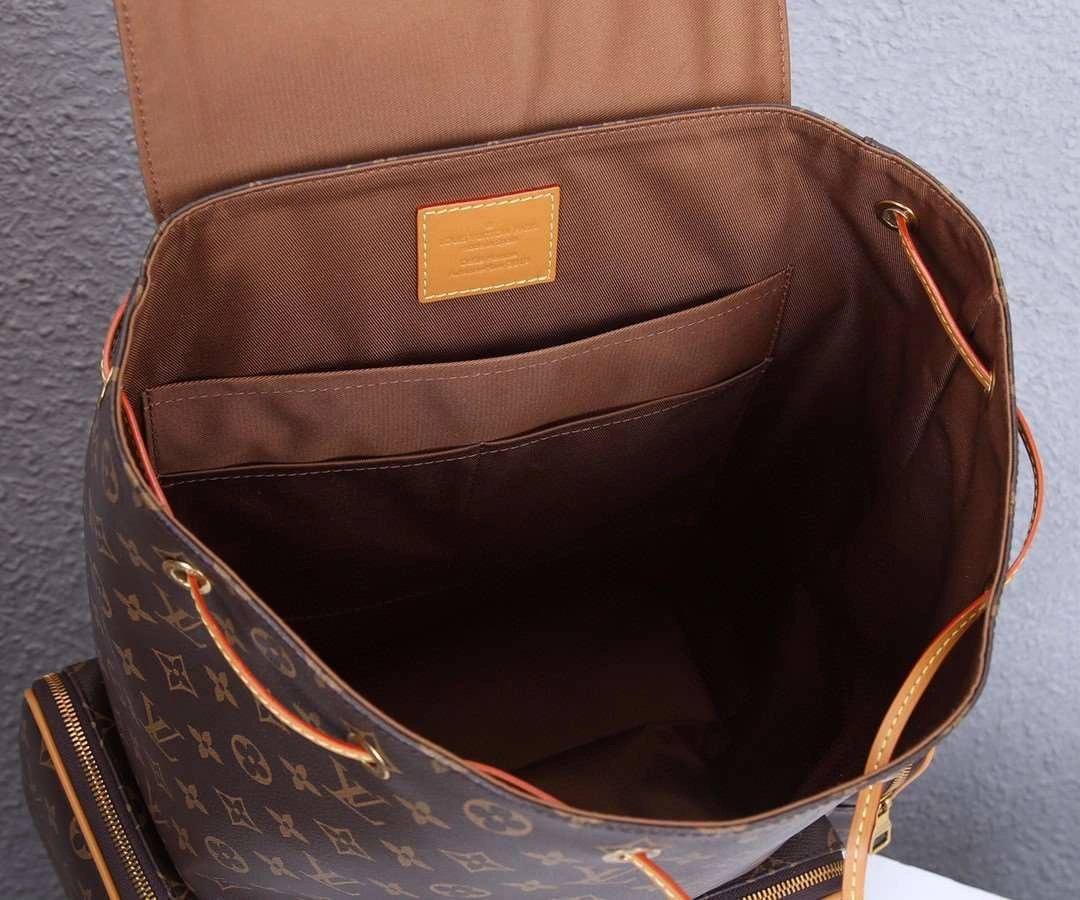 *MOMO--- M44658 cowhide item : A-B340G3005