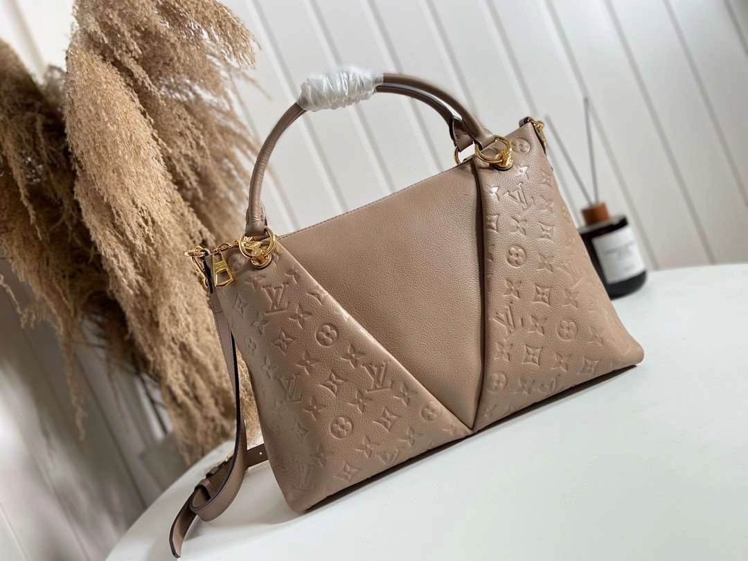 *MOMO--- M44884 cowhide item : A-B00G3003