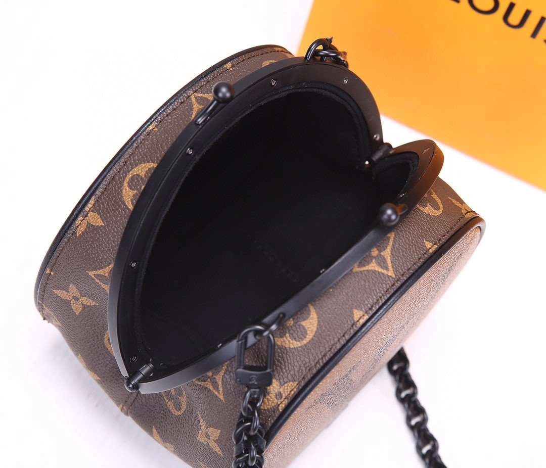 *MOMO--- M45280 Calfskin item : A-B340G3004