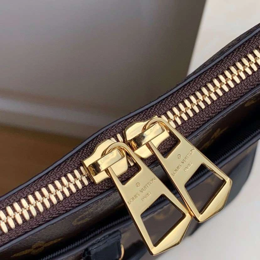 &MOMO--- M45352 cowhide item : A-B330G2835