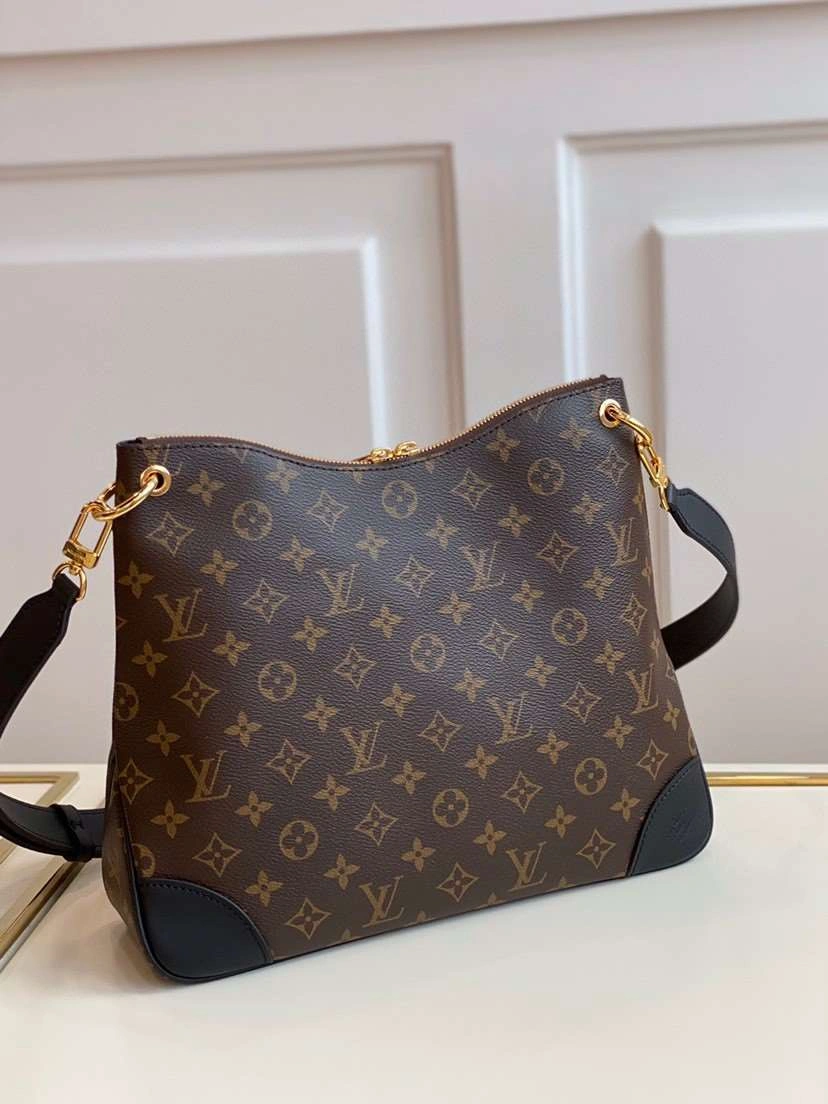 &MOMO--- M45352 cowhide item : A-B330G2835
